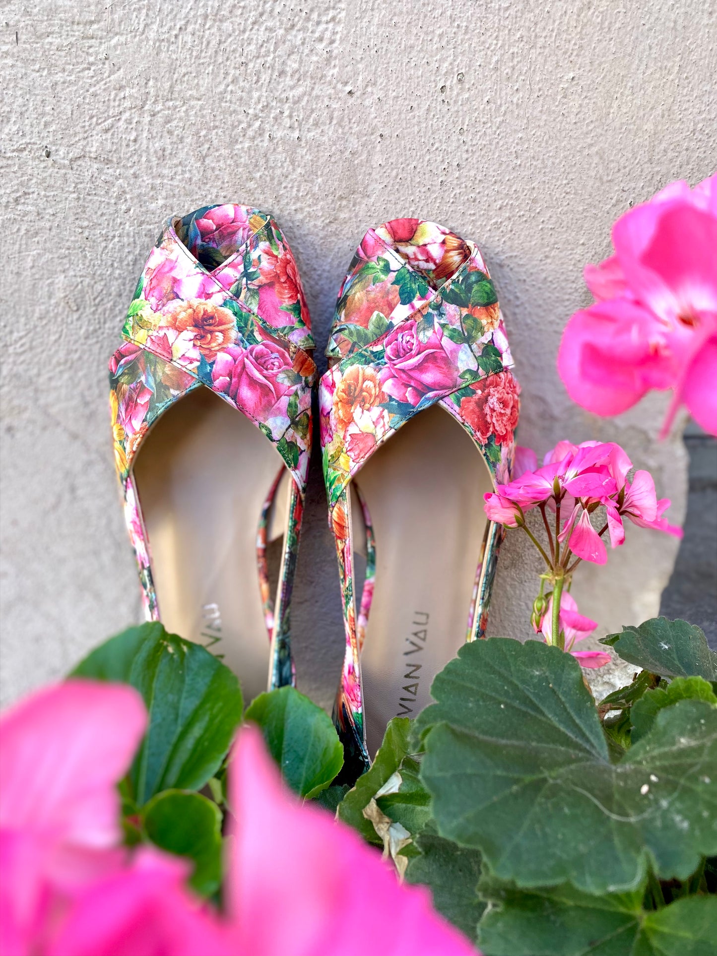 Lucero Flower Peep-toe Wedge