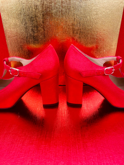 Golden Heart Mary Jane T-Straps