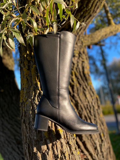 Black Boots with Wide Shaft (4XL)